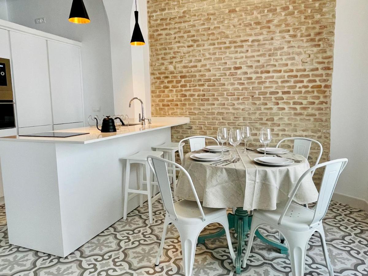 Modern Apartment In The City Centre, La Alameda Seville Luaran gambar